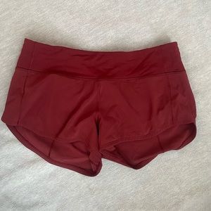 LULULEMON speed up shorts size 4!